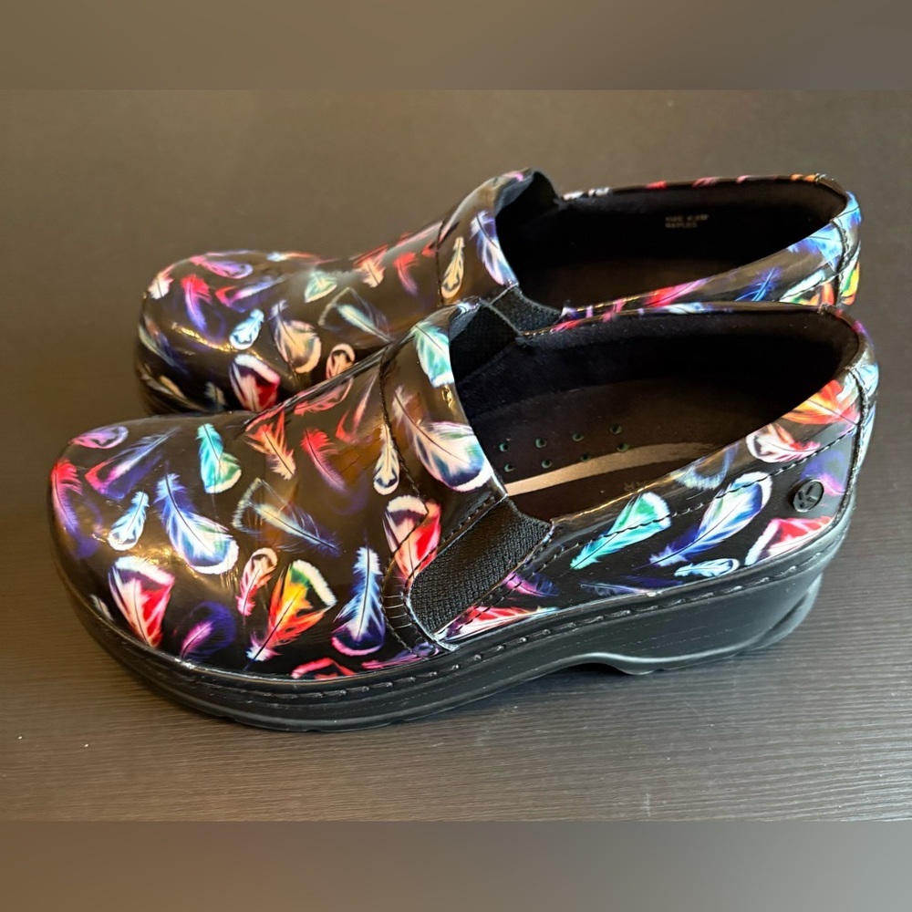 Clogs Naples Womens Feather Light Patent Leather Size 7.5 Clog Shoes